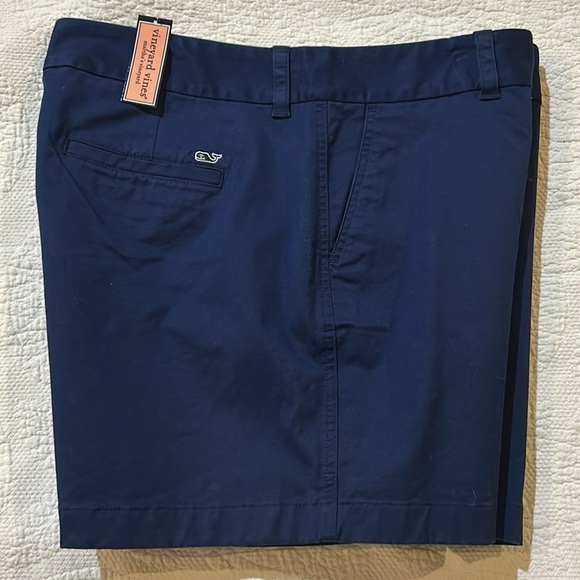 Vineyard vine dayboat classic shorts solid deep bay. NWT. Size 14. - Picture 11 of 11